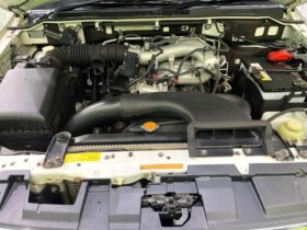 
									MITSUBISHI Pajero Exceed Pearl White 2010′ FKPOY full								
