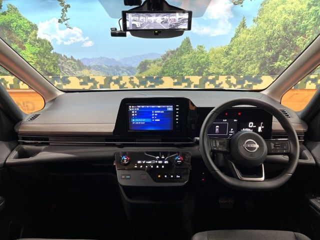 NISSAN Serena e-POWER Highway Star V Black 2024′ FKPZZ
