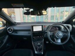 TOYOTA Yaris RZ High Performance Pearl White 2025′ FKQJD
