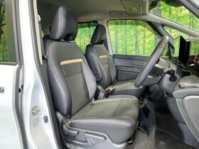 
									NISSAN Serena e-POWER Highway Star V Black/Pearl White 2024′ FKRBD full								