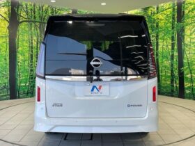 
									NISSAN Serena e-POWER Highway Star V Black/Pearl White 2024′ FKRBD full								
