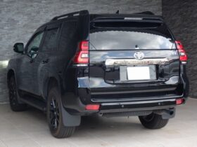 
									TOYOTA Land Cruiser Prado TX L Packe 70th Anivasari LTD Black 2022′ FMMRR full								