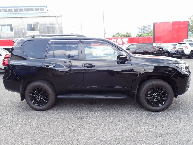TOYOTA Land Cruiser Prado TX L Packe 70th Anivasari LTD Black 2022′ FMMRR