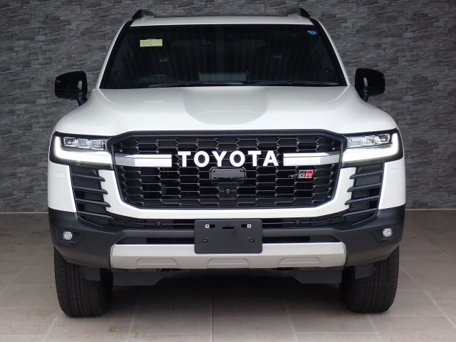 TOYOTA Land Cruiser Wagon GR Sport Diesel Turbo Pearl White 2022′ FMMRW