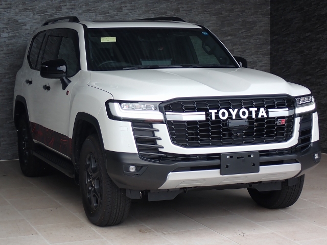 TOYOTA Land Cruiser Wagon GR Sport Diesel Turbo Pearl White 2022′ FMMRW