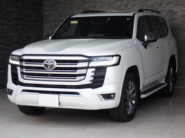 TOYOTA Land Cruiser Wagon ZX Pearl White 2022′ FMMRZ