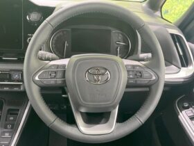 
									TOYOTA Voxy S-Z Pearl White 2025′ FMUUI full								