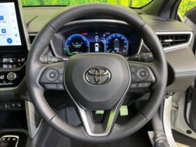 
									TOYOTA Corolla Cross Z Pearl White 2024′ FMV9O full								