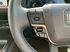 
									TOYOTA Crown Sport 2.5 Z 4WD Pearl White 2024′ FMZEN full								