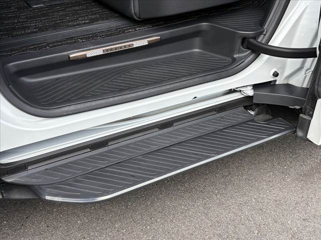 TOYOTA Alphard Z  Moonroof  13.2 Type Flip Dow Pearl White 2023′ FN087