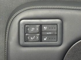 
									TOYOTA Alphard Z  Moonroof  13.2 Type Flip Dow Pearl White 2023′ FN087 full								