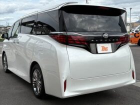 
									TOYOTA Alphard Z  Moonroof  13.2 Type Flip Dow Pearl White 2023′ FN087 full								