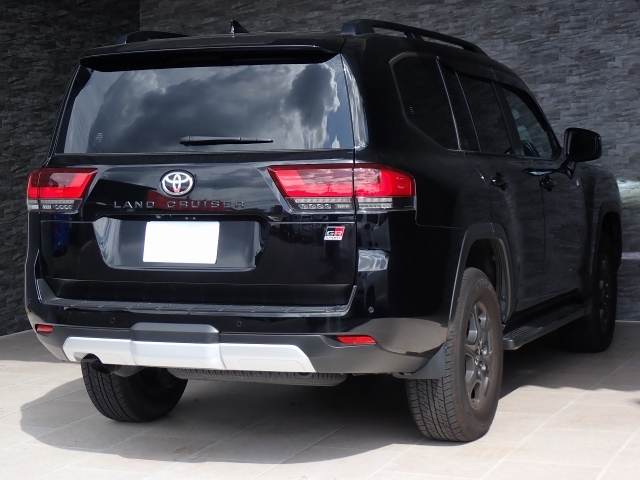 TOYOTA Land Cruiser Wagon GR Sport Black 2023′ FORVU