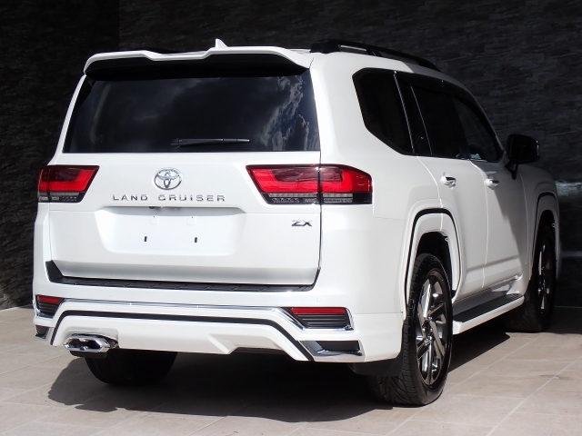 TOYOTA Land Cruiser Wagon ZX Pearl White 2022′ FORVW