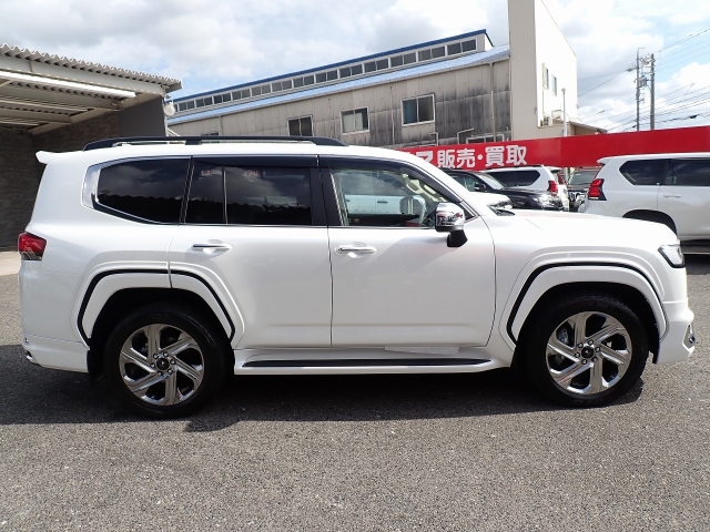 TOYOTA Land Cruiser Wagon ZX Pearl White 2022′ FORVW