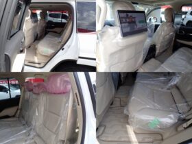 
									TOYOTA Land Cruiser Wagon ZX Pearl White 2022′ FORVW full								