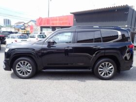 
									TOYOTA Land Cruiser Wagon ZX Black 2022′ FOS06 full								