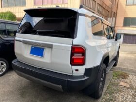 
									TOYOTA Land Cruiser Wagon Special VX First Edition Pearl White 2024′ FR8X5 full								