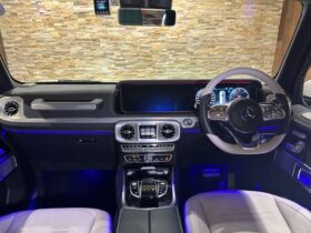 
									Mercedes-Benz G Class G400d AMG Line Pearl White 2021′ GFKBK full								