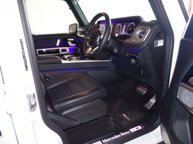 Mercedes-Benz G Class G400d Pearl White 2022′ H22M4