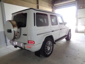 
									Mercedes-Benz G Class G400d Pearl White 2022′ H22M4 full								