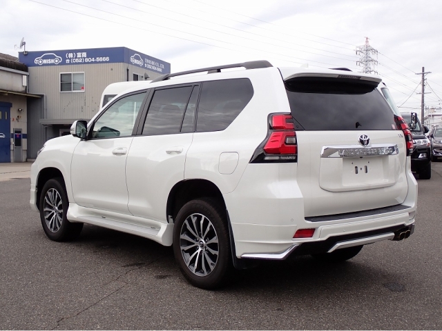 TOYOTA Land Cruiser Prado TX L Package Sunroof 7 Seater Pearl White 2021′ HAN8K