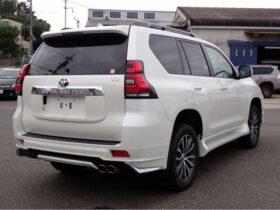 
									TOYOTA Land Cruiser Prado TX L Package Sunroof 7 Seater Pearl White 2021′ HAN8K full								
