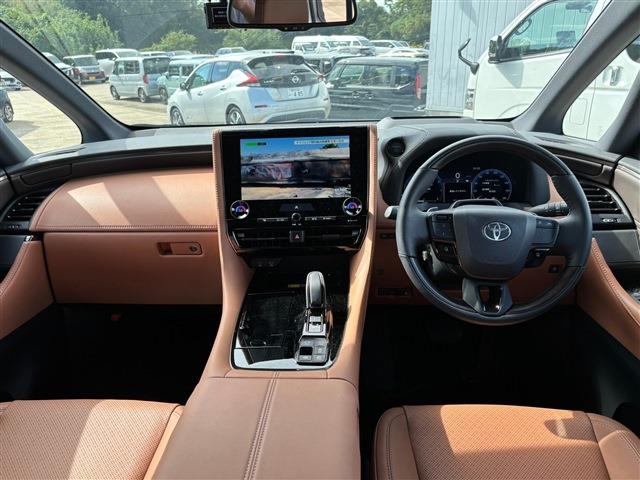 TOYOTA Vellfire 2.5 Z Premier 7 people Pearl White 2023′ HHEVR