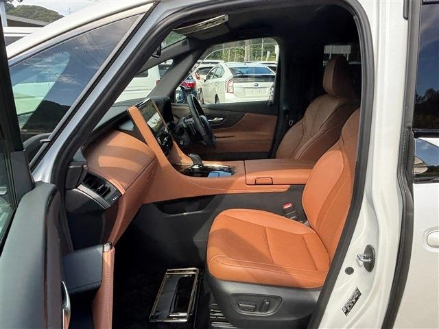 TOYOTA Vellfire 2.5 Z Premier 7 people Pearl White 2023′ HHEVR