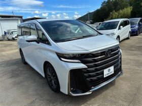 
									TOYOTA Vellfire 2.5 Z Premier 7 people Pearl White 2023′ HHEVR full								