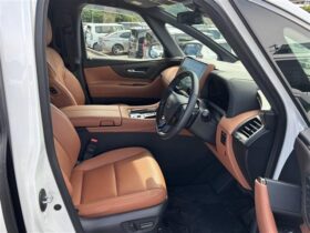
									TOYOTA Vellfire 2.5 Z Premier 7 people Pearl White 2023′ HHEVR full								