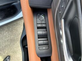 
									TOYOTA Vellfire 2.5 Z Premier 7 people Pearl White 2023′ HHEVR full								