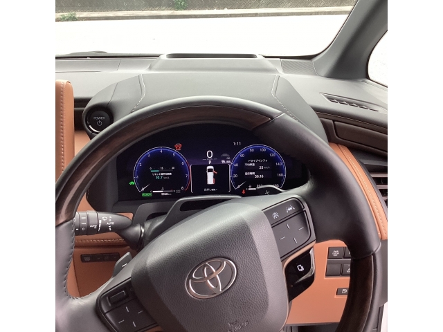 TOYOTA Vellfire Z Premiere White 2023′ HM02X