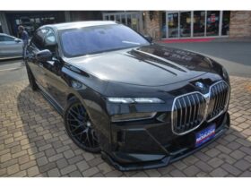 
									BMW 7 Series 740i M Sport Black 2023′ HVFLM full								