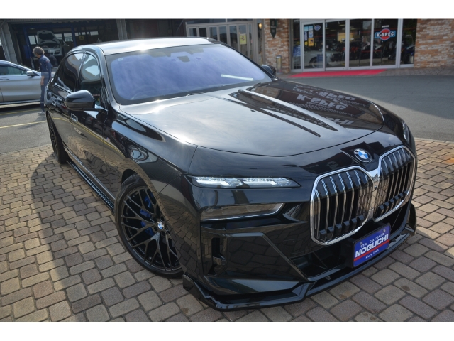 BMW 7 Series 740i M Sport Black 2023′ HVFLM