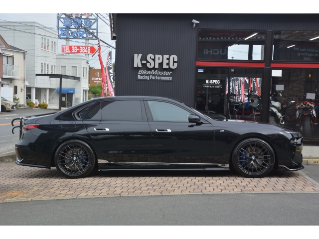 BMW 7 Series 740i M Sport Black 2023′ HVFLM