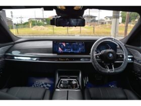 
									BMW 7 Series 740i M Sport Black 2023′ HVFLM full								
