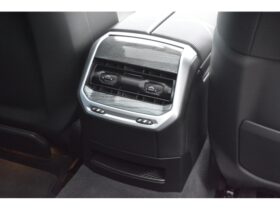 
									BMW 7 Series 740i M Sport Black 2023′ HVFLM full								