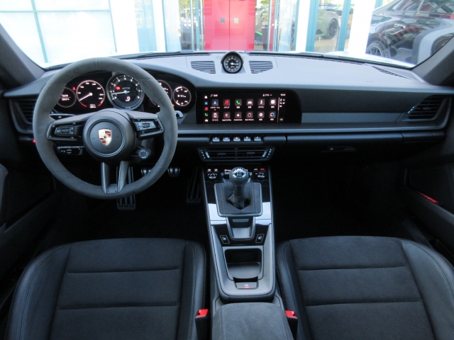 Porsche 911 Carrera GTS Gray 2023′ I8XX5