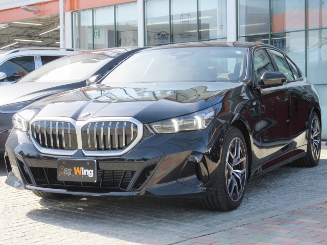 BMW 5 Series 523d xDrive M Sport Black 2024′ I8XX7