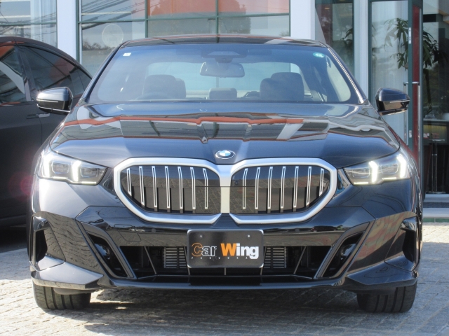 BMW 5 Series 523d xDrive M Sport Black 2024′ I8XX7
