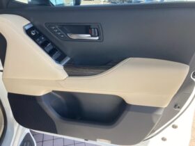
									TOYOTA Land Cruiser Wagon ZX with Modelista Aero Parts Pearl White 2022′ INAOS full								