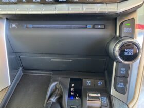 
									TOYOTA Land Cruiser Wagon ZX with Modelista Aero Parts Pearl White 2022′ INAOS full								