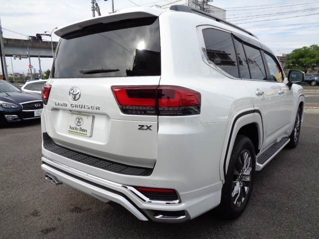 TOYOTA Land Cruiser Wagon ZX 7-seater Pearl White 2023′ J5FB6