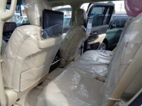 
									TOYOTA Land Cruiser Wagon ZX 7-seater Pearl White 2023′ J5FB6 full								