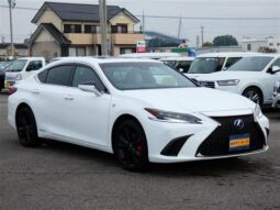 Lexus ES ES300h F SPORT Pearl White 2022′ JKFA1