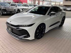 
									TOYOTA Crown CrossOver RS Advanced Moderista   Aero Pearl White 2023′ JQIUL full								