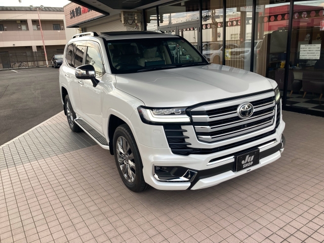 TOYOTA Land Cruiser Wagon ZX   Modelista Aero – Unused Pearl White 2023′ JWB67
