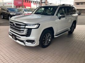 TOYOTA Land Cruiser Wagon ZX   Modelista Aero – Unused Pearl White 2023′ JWB67