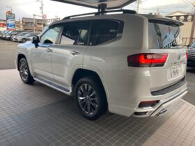 
									TOYOTA Land Cruiser Wagon ZX   Modelista Aero – Unused Pearl White 2023′ JWB67 full								